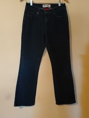 Women Denizen from Levi's Blue Bootcut Jeans Stretch. Size 6M.